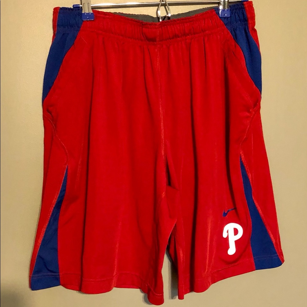 Men’s Nike Dri-Fit Phillies Training Shorts